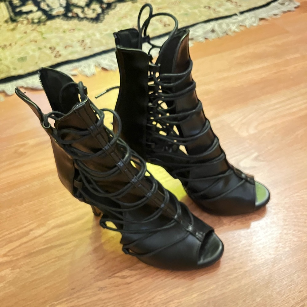 Burju dance heels